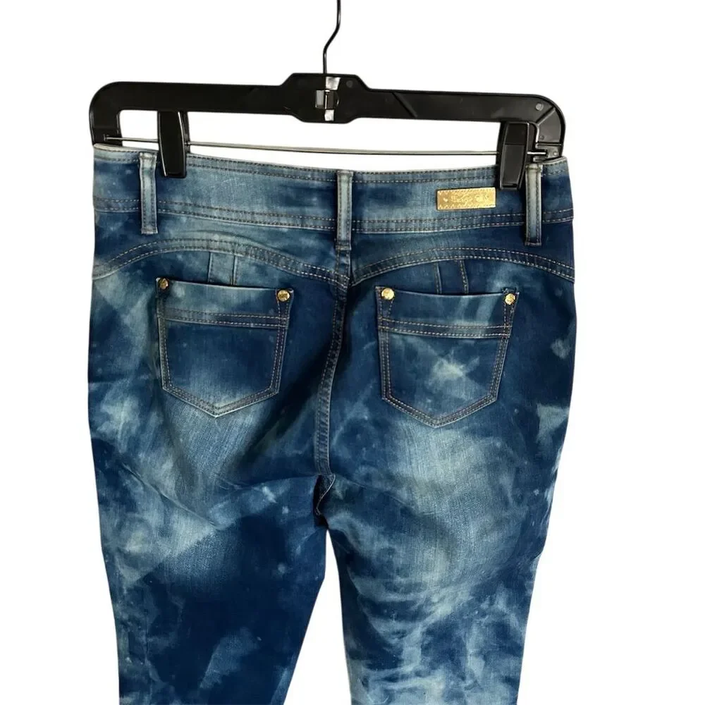 Salvaje Evolution Women's embellished space/Art‎ Acid Wash Denim jeans Size 9